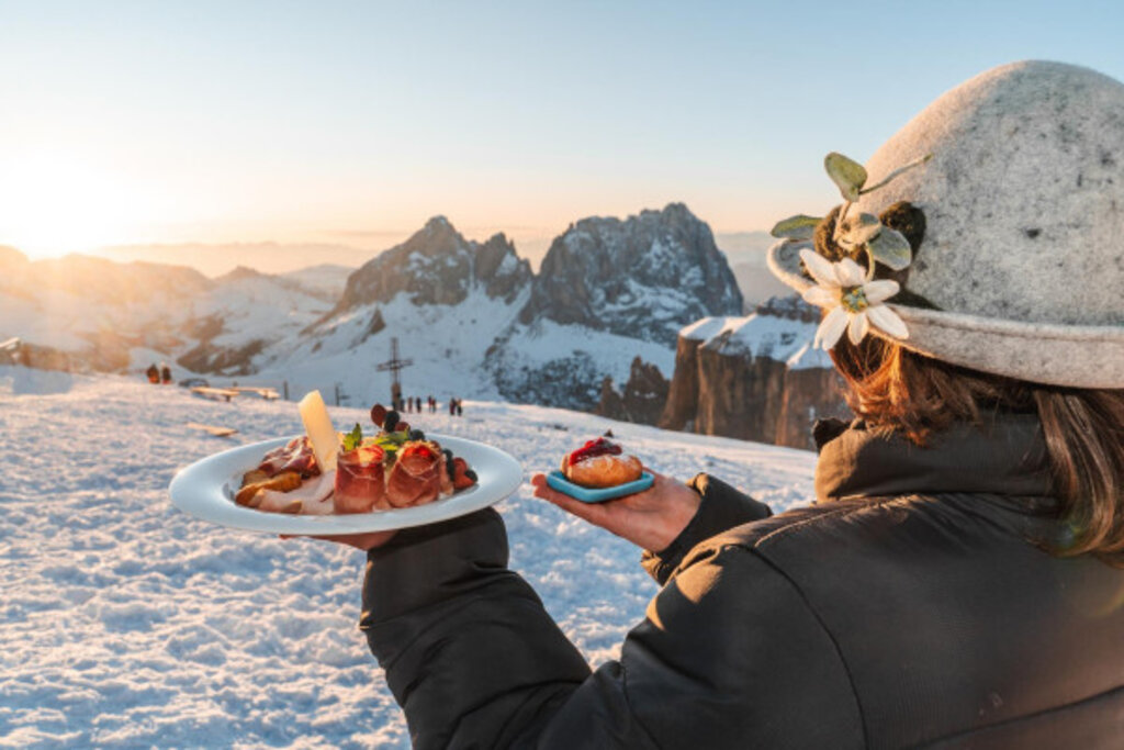 Media Catalog Product B I Big Ticket Image 69034348aaa5b566214705 Cropped600 400